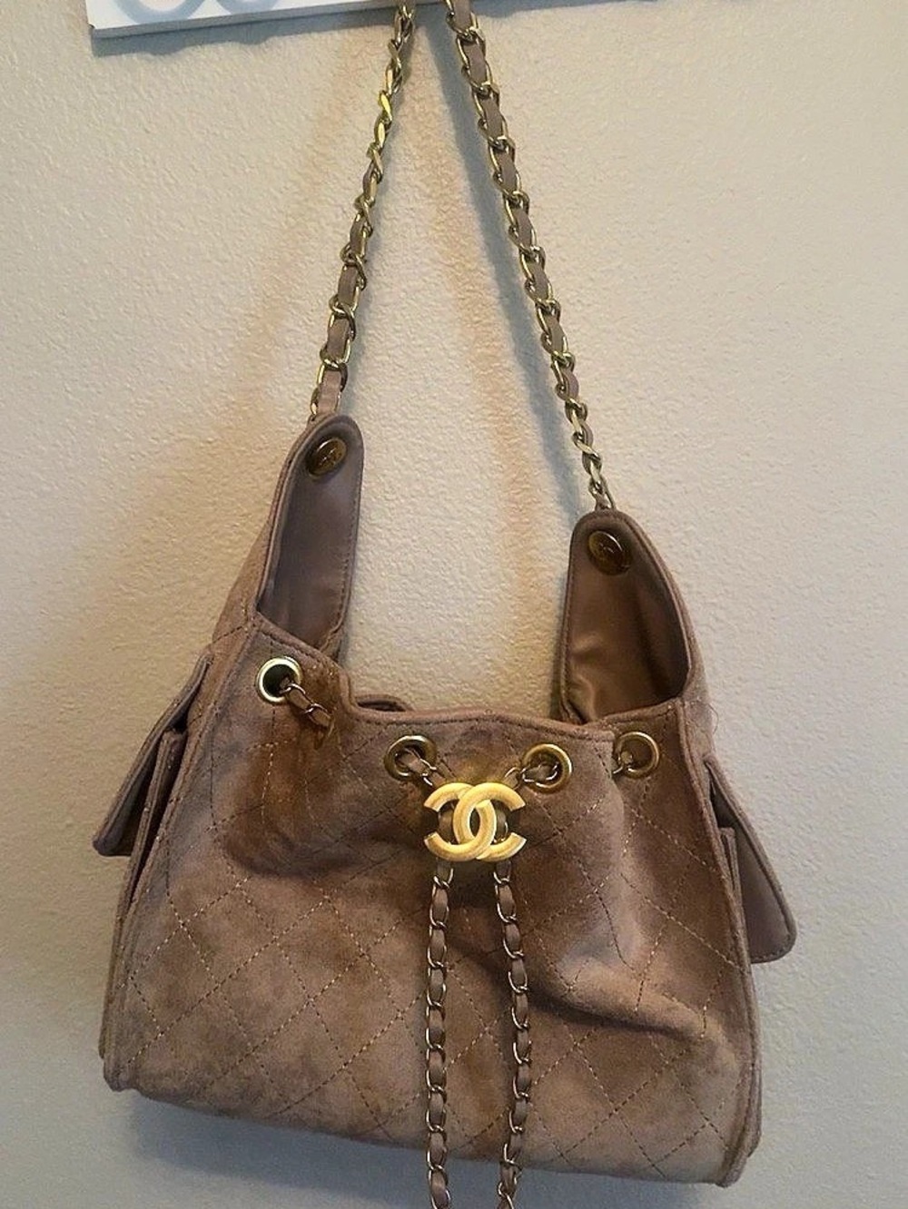 Chanel 25 Small Hobo Bag Shoulder Bag in Brown